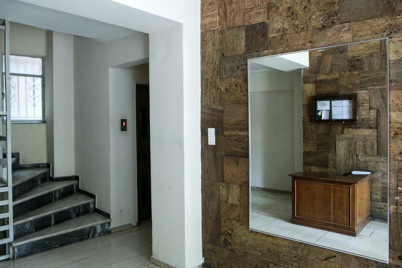 Best House, Larisis Metro, Athens Exterior photo